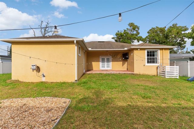 6804 N HIMES AVENUE, Tampa, FL 33614