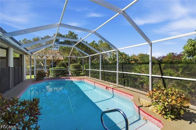 20 Timberland CIR N, Fort Myers, FL 33919