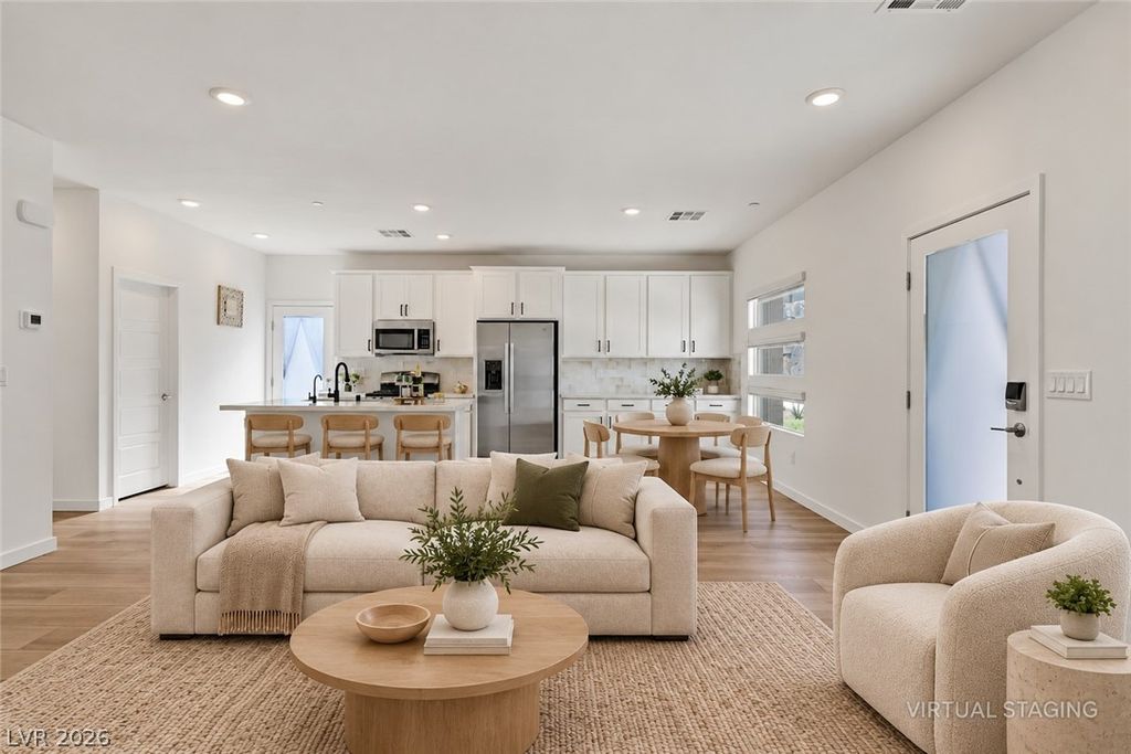 881 Regent Terrace Lane, Las Vegas, NV 89138 — photo 3