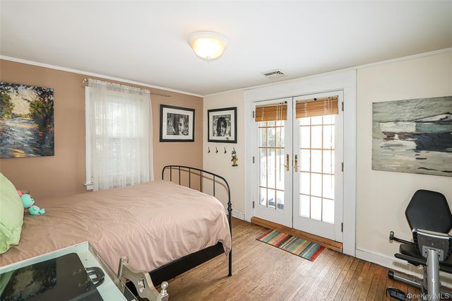 2926 Davis Street, Oceanside, NY 11572