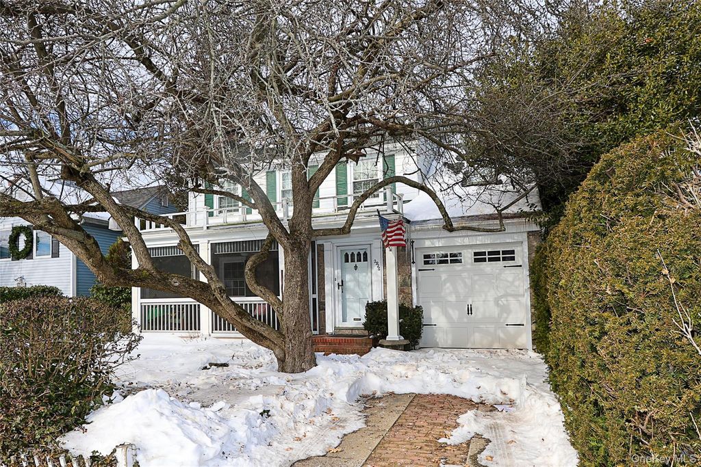 2926 Davis Street, Oceanside, NY 11572