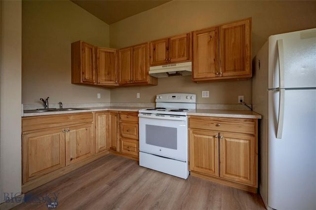 106 N K Street, Livingston, MT 59047