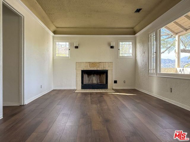 1401 Dartmouth Drive, Glendale, CA 91205