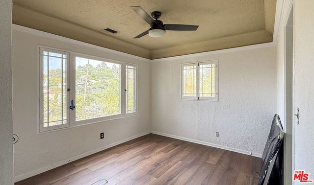 1401 Dartmouth Drive, Glendale, CA 91205