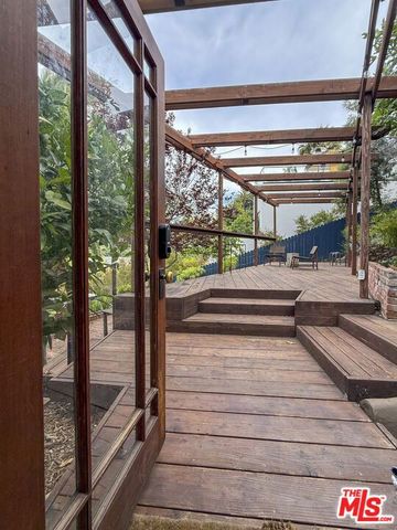 1401 Dartmouth Drive, Glendale, CA 91205