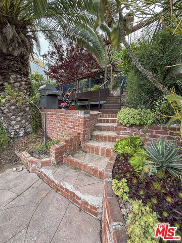 1401 Dartmouth Drive, Glendale, CA 91205