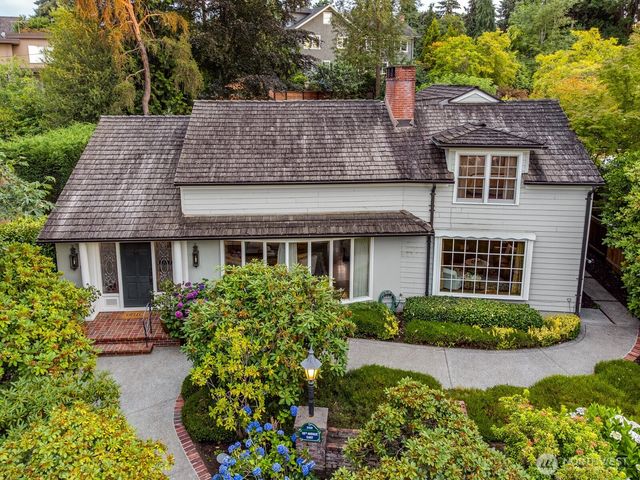 2109 38th Avenue E, Seattle, WA 98112