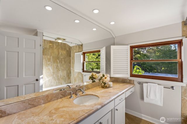 2109 38th Avenue E, Seattle, WA 98112