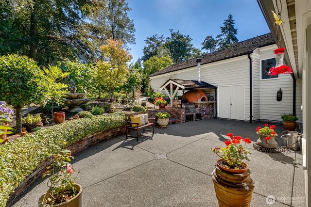 2109 38th Avenue E, Seattle, WA 98112