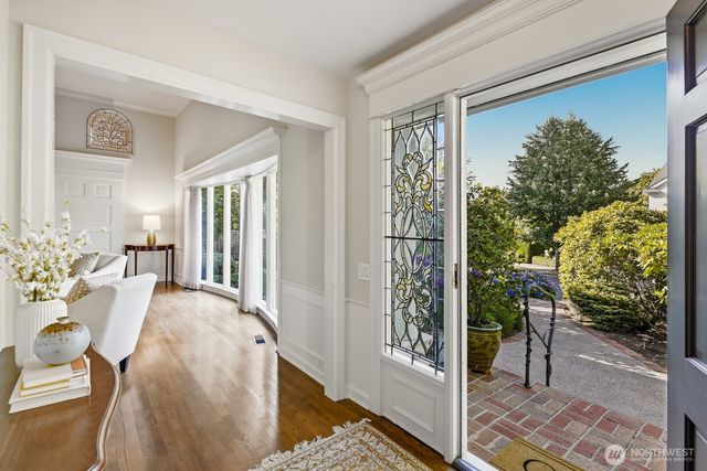2109 38th Avenue E, Seattle, WA 98112