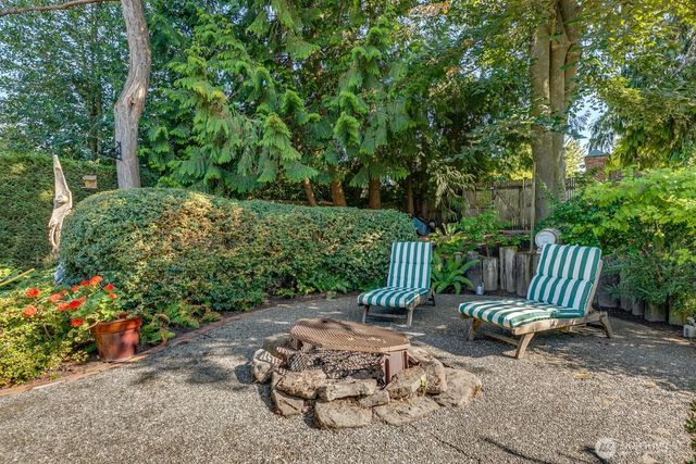 2109 38th Avenue E, Seattle, WA 98112