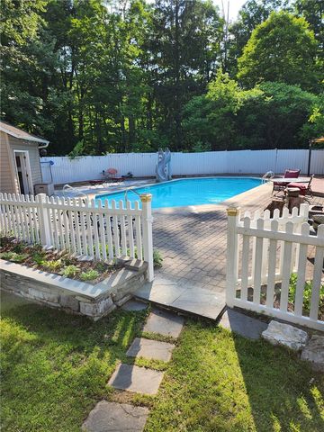 64 East Faville Avenue, Manheim, NY 13329