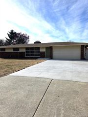 19051 Merriman Road, Livonia, MI 48152