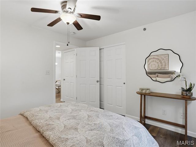 9744 Bexley Station Drive 8F, Affton, MO 63123