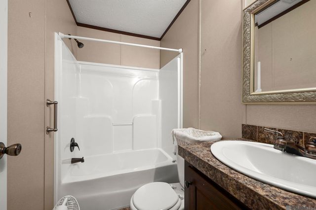 43411 Shirley Cannon Rd, Gonzales, LA 70737