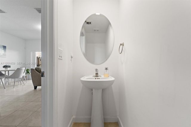 12204 NW 23rd Ct, Miami, FL 33167