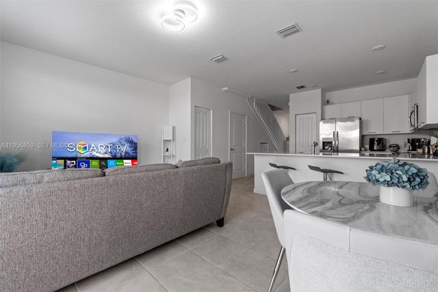 12204 NW 23rd Ct, Miami, FL 33167