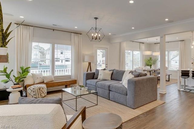 214 N 5th ST, Hampton, VA 23664