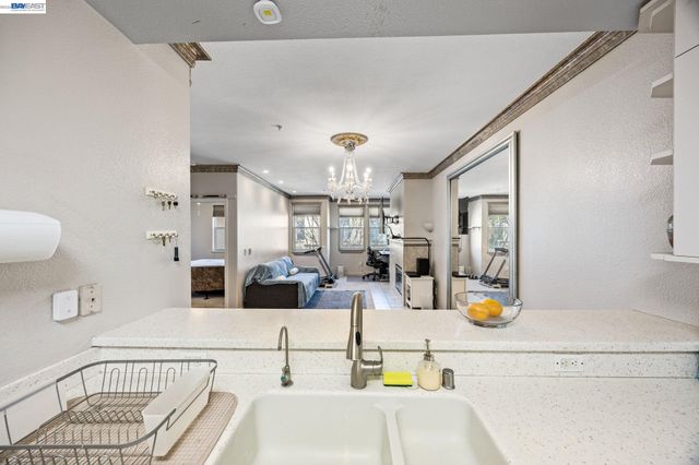 952 S 11Th St 234, San Jose, CA 95112