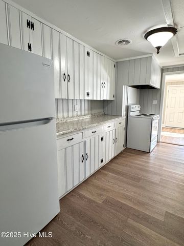 711 Bryce Street, Whiteville, NC 28472