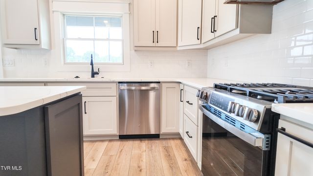 316 Monroe Drive, Bristol, TN 37620