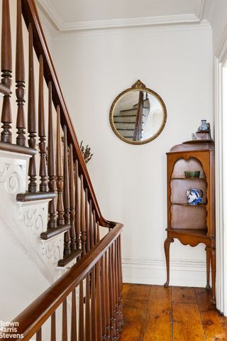 29 GROVE Street, New York City, NY 10014