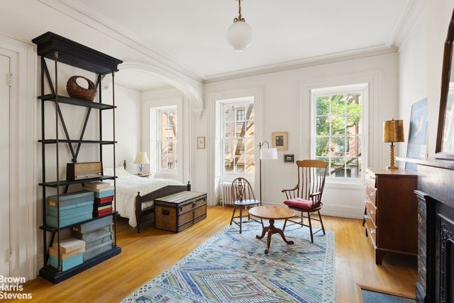 29 GROVE Street, New York City, NY 10014