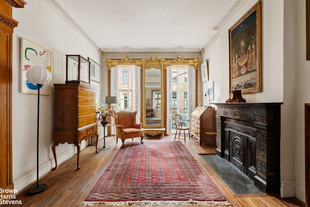 29 GROVE Street, New York City, NY 10014