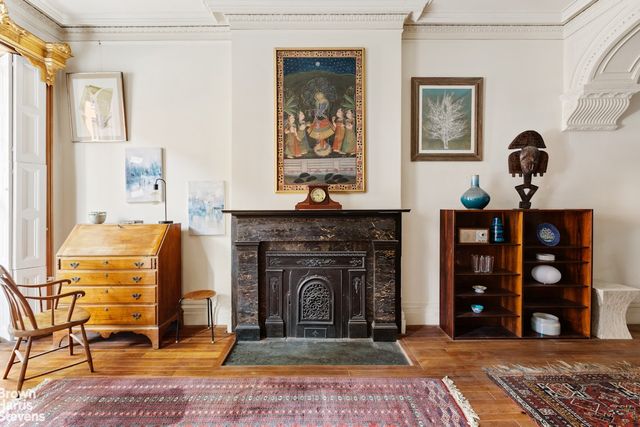 29 GROVE Street, New York City, NY 10014