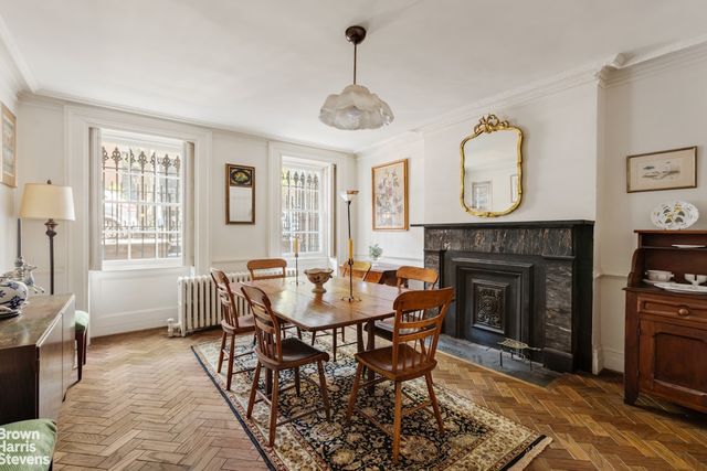 29 GROVE Street, New York City, NY 10014
