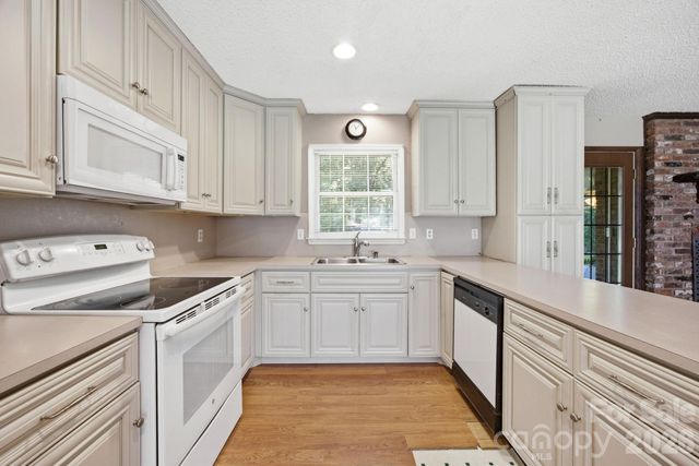 13001 Helena Circle, Charlotte, NC 28227