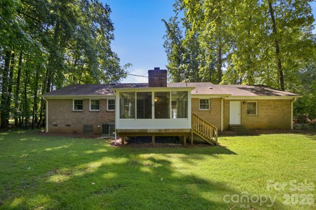 13001 Helena Circle, Charlotte, NC 28227