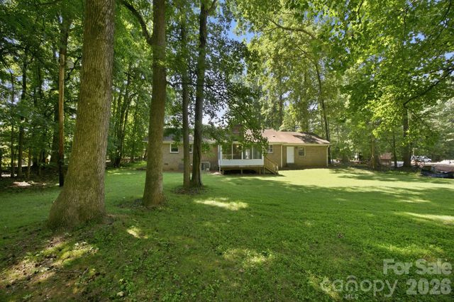13001 Helena Circle, Charlotte, NC 28227