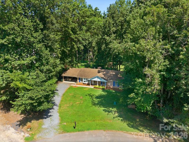 13001 Helena Circle, Charlotte, NC 28227