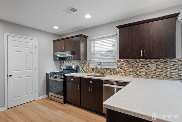 198 Arlington Avenue, Aberdeen, NJ 07721