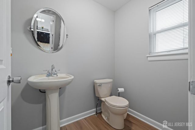 198 Arlington Avenue, Aberdeen, NJ 07721