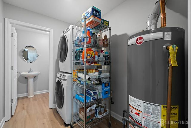 198 Arlington Avenue, Aberdeen, NJ 07721