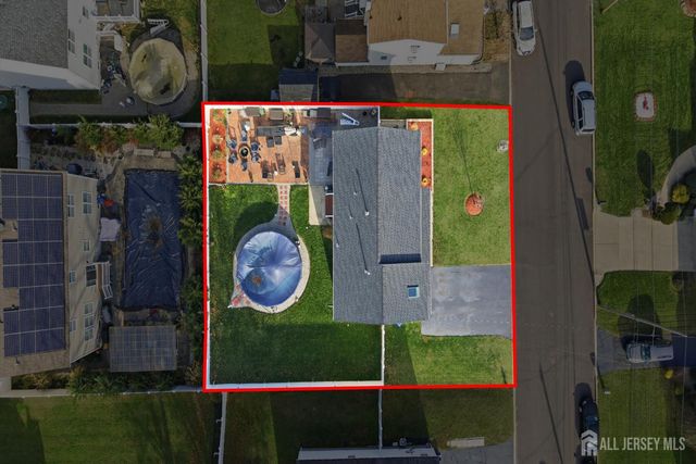 198 Arlington Avenue, Aberdeen, NJ 07721