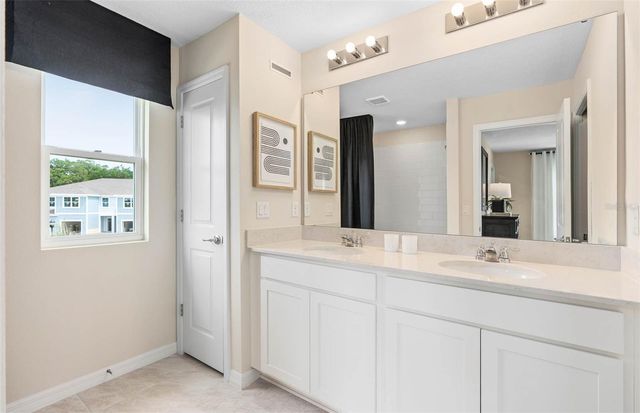 450 MAGNOLIA CHASE COURT, Oviedo, FL 32765