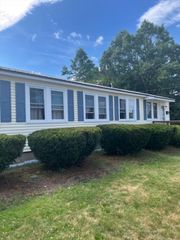 17 Atherton 1, Ayer, MA 01432