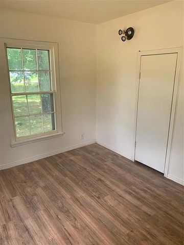 1006 Chase Street, Denison, TX 75020