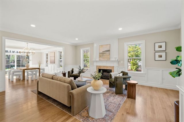 18 Robinson Road, Lexington, MA 02420