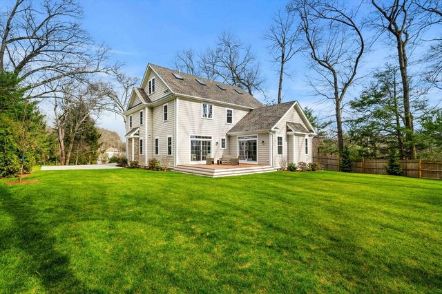 18 Robinson Road, Lexington, MA 02420