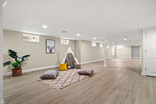 18 Robinson Road, Lexington, MA 02420
