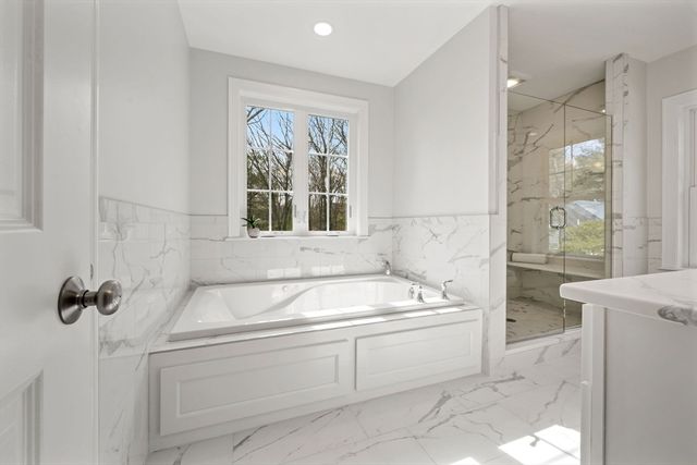18 Robinson Road, Lexington, MA 02420