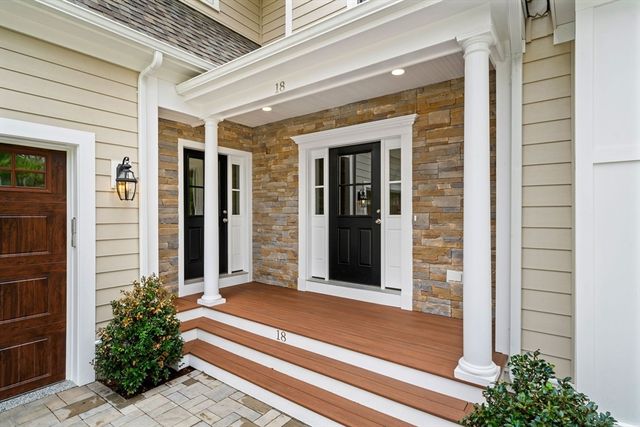 18 Robinson Road, Lexington, MA 02420