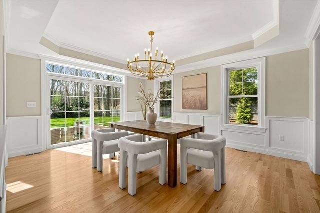 18 Robinson Road, Lexington, MA 02420