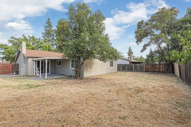 1117 Knickerbocker Dr, Stockton, CA 95210