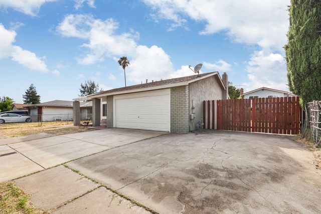 1117 Knickerbocker Dr, Stockton, CA 95210