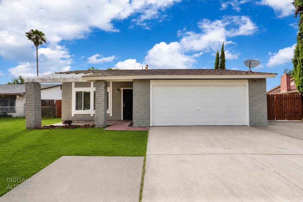 1117 Knickerbocker Dr, Stockton, CA 95210
